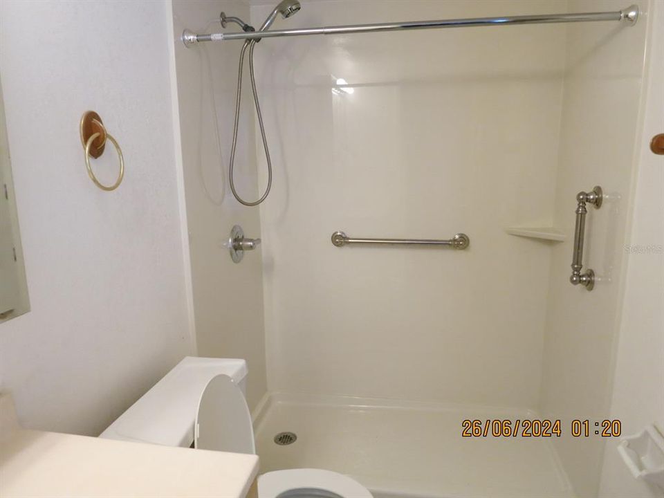 For Sale: $190,000 (2 beds, 2 baths, 1385 Square Feet)