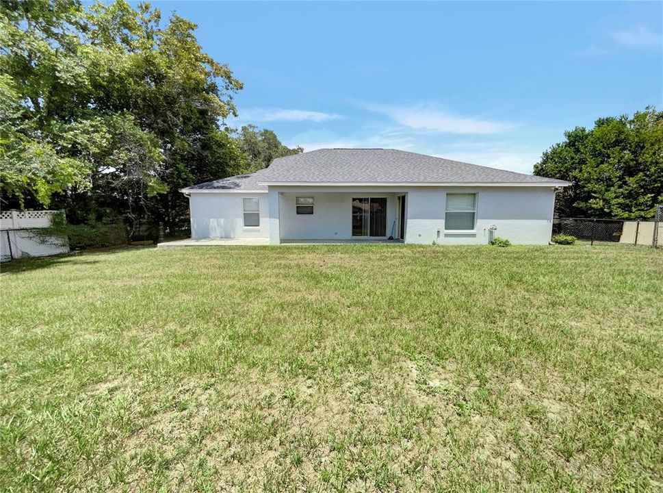 For Sale: $265,000 (3 beds, 2 baths, 1341 Square Feet)