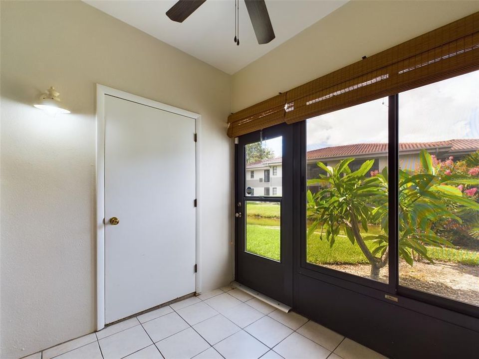 For Sale: $198,000 (2 beds, 2 baths, 1070 Square Feet)