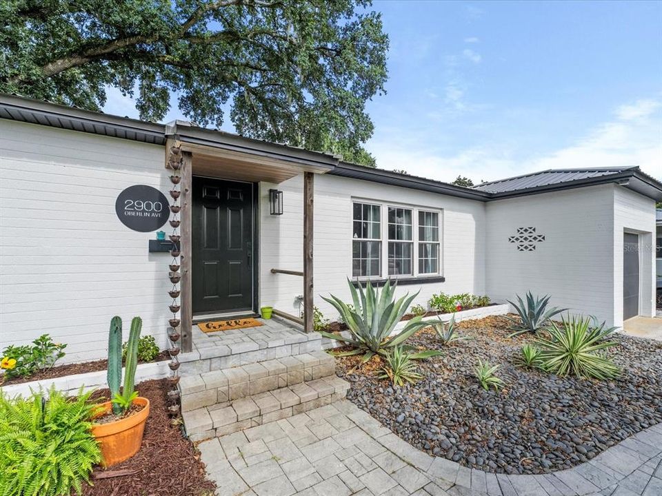 For Sale: $475,000 (3 beds, 1 baths, 1235 Square Feet)