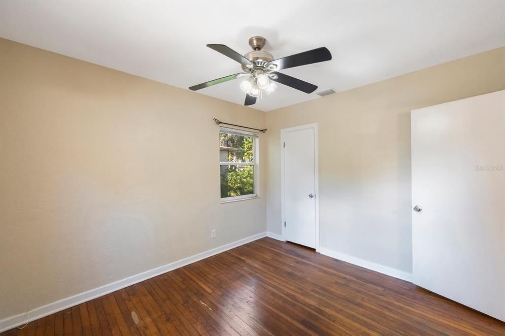 For Sale: $339,000 (3 beds, 2 baths, 1268 Square Feet)