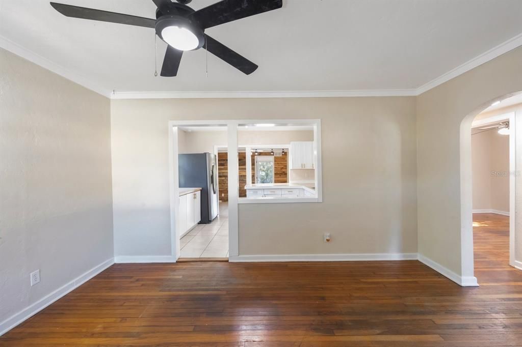 For Sale: $339,000 (3 beds, 2 baths, 1268 Square Feet)