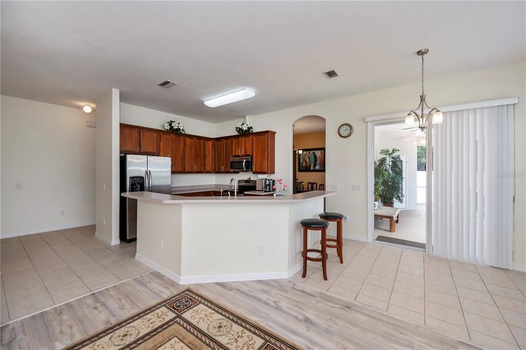 For Sale: $389,900 (3 beds, 2 baths, 2132 Square Feet)