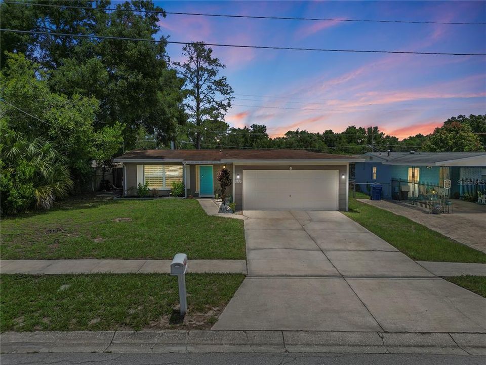 For Sale: $339,900 (3 beds, 1 baths, 1204 Square Feet)