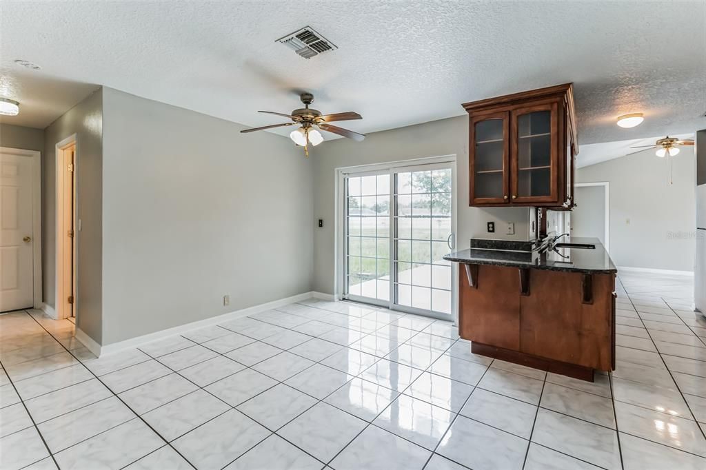 For Sale: $339,900 (4 beds, 2 baths, 1648 Square Feet)