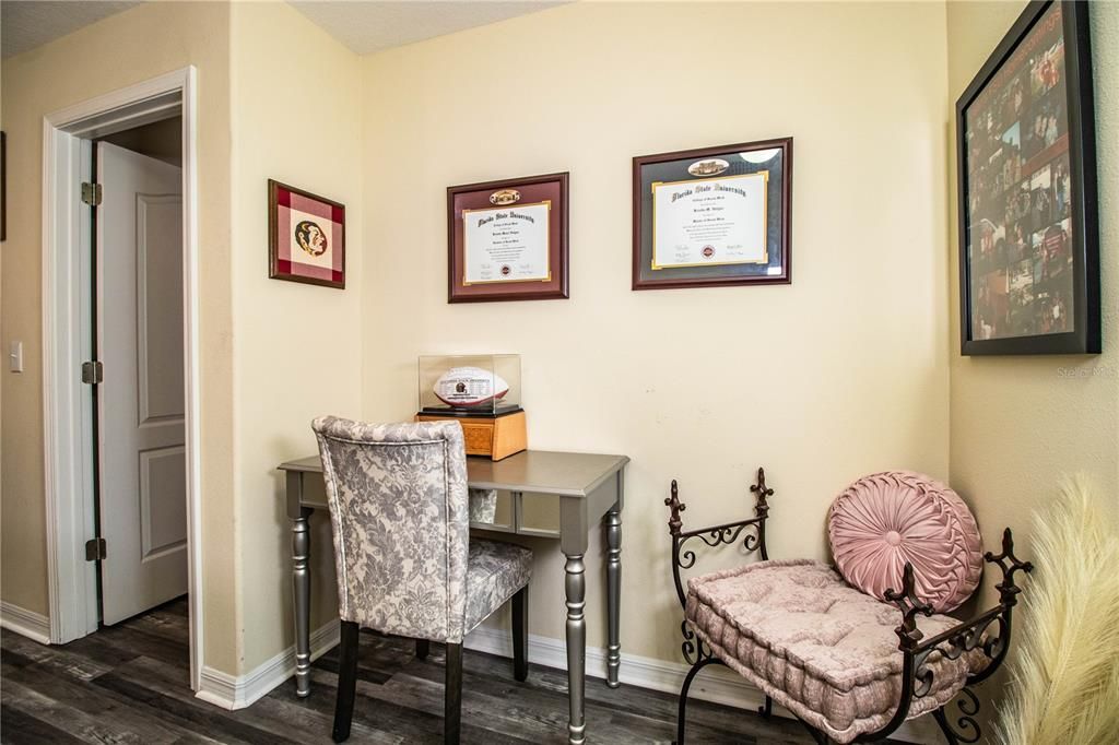 For Sale: $239,900 (2 beds, 2 baths, 1311 Square Feet)