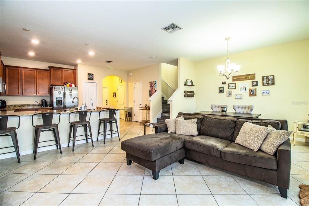 For Sale: $239,900 (2 beds, 2 baths, 1311 Square Feet)