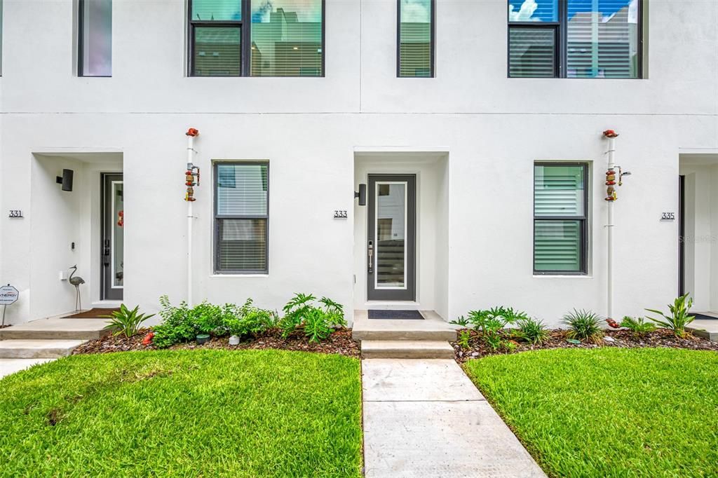 For Sale: $819,500 (2 beds, 2 baths, 1708 Square Feet)