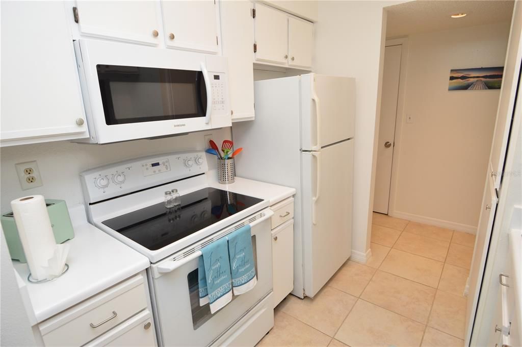 For Rent: $1,600 (1 beds, 1 baths, 625 Square Feet)