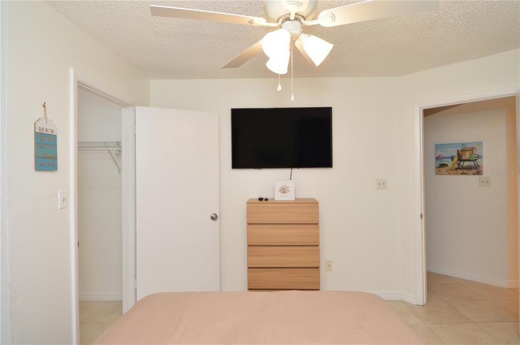 For Rent: $1,600 (1 beds, 1 baths, 625 Square Feet)