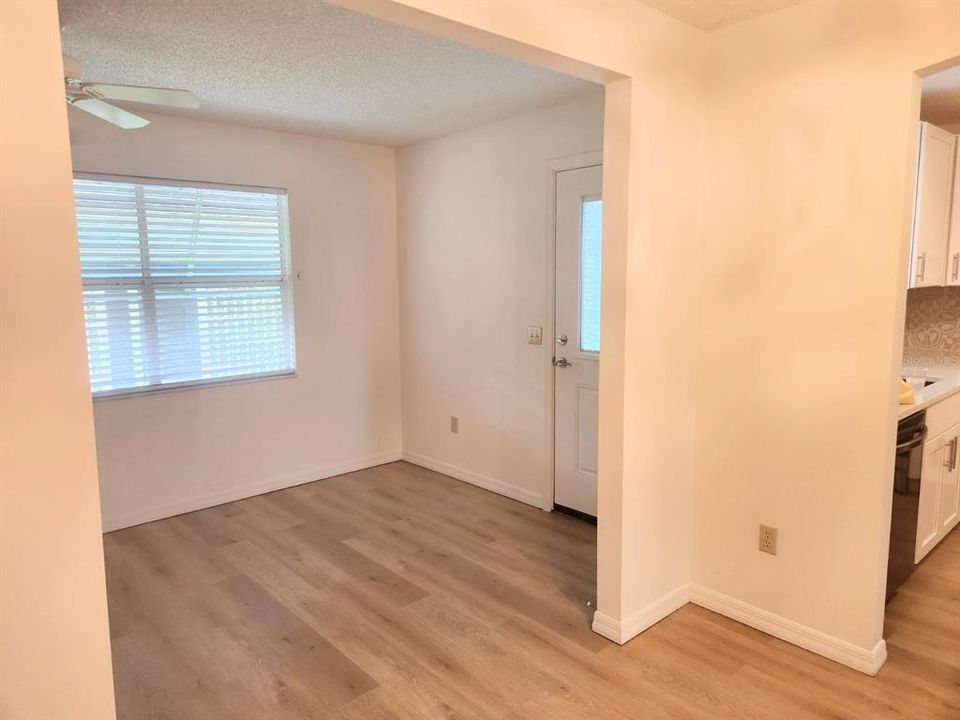 New stainless appliances / Quartz tops