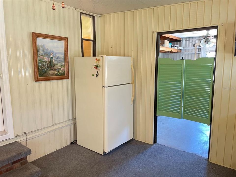 For Sale: $199,000 (2 beds, 2 baths, 1064 Square Feet)