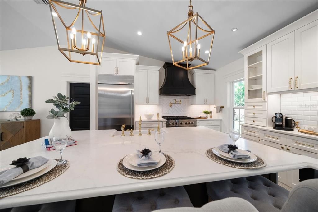 Active With Contract: $1,700,000 (4 beds, 3 baths, 2475 Square Feet)