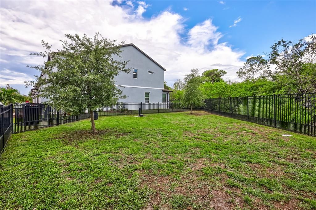 For Sale: $545,000 (3 beds, 2 baths, 1895 Square Feet)