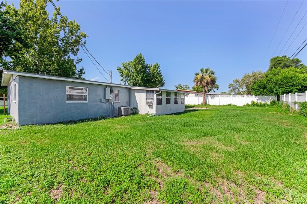 For Sale: $210,000 (4 beds, 2 baths, 1725 Square Feet)