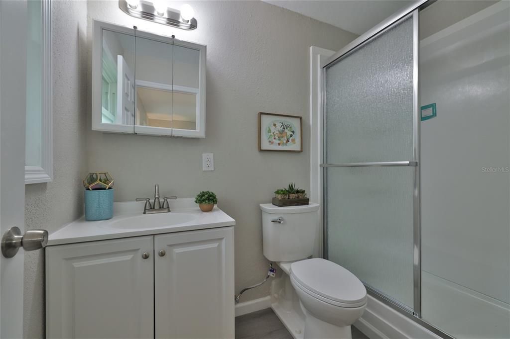 For Sale: $249,000 (2 beds, 2 baths, 1326 Square Feet)