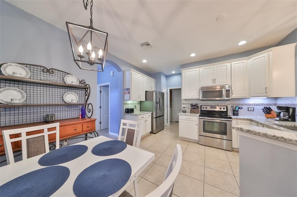 EAting Area to Laundry Room and Garage