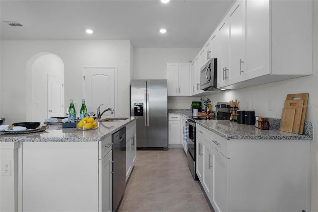 For Sale: $310,490 (3 beds, 2 baths, 1673 Square Feet)