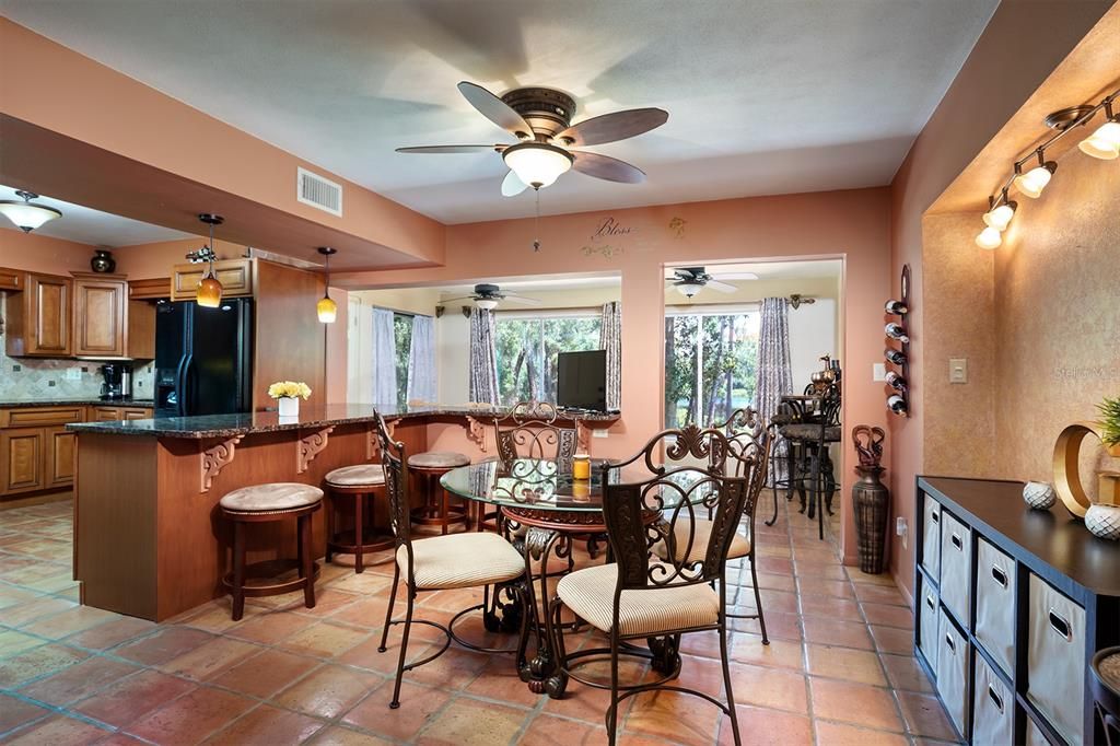 For Sale: $379,000 (3 beds, 2 baths, 1866 Square Feet)