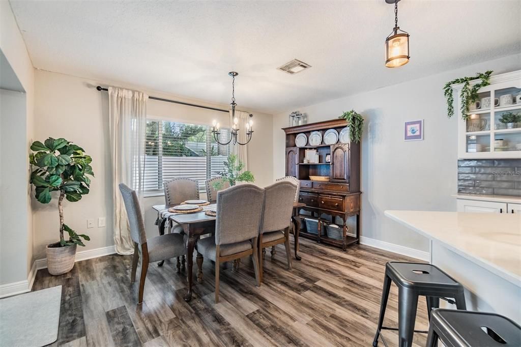 For Sale: $569,900 (3 beds, 2 baths, 1632 Square Feet)