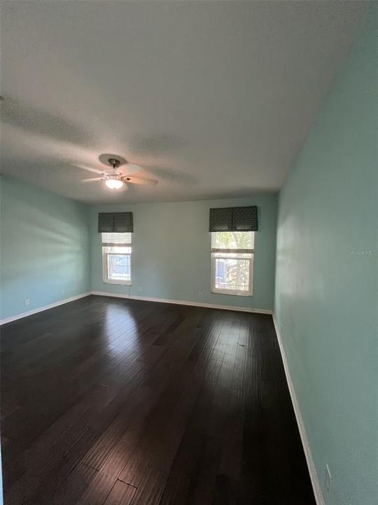 For Rent: $2,600 (3 beds, 2 baths, 1735 Square Feet)