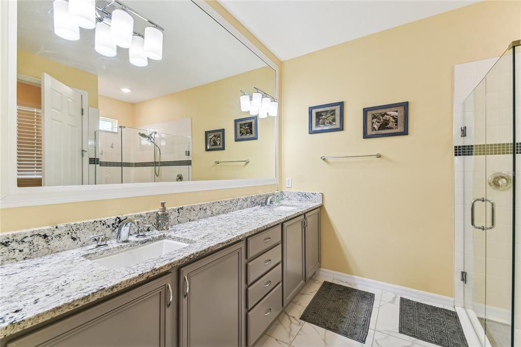 For Sale: $449,900 (3 beds, 2 baths, 2346 Square Feet)