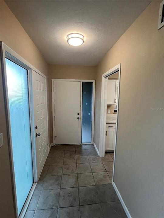 For Rent: $1,800 (2 beds, 2 baths, 1250 Square Feet)