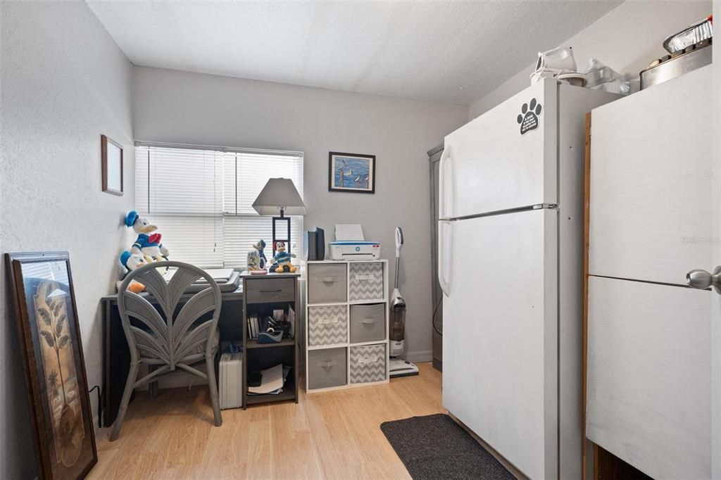 For Sale: $175,000 (3 beds, 2 baths, 1098 Square Feet)