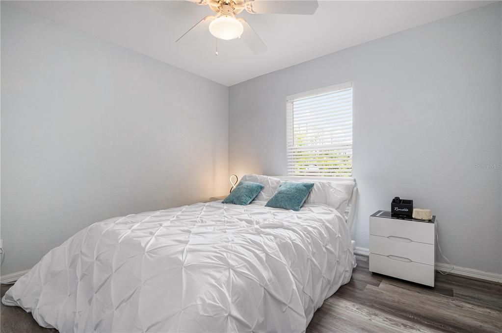 For Sale: $429,000 (3 beds, 2 baths, 1371 Square Feet)