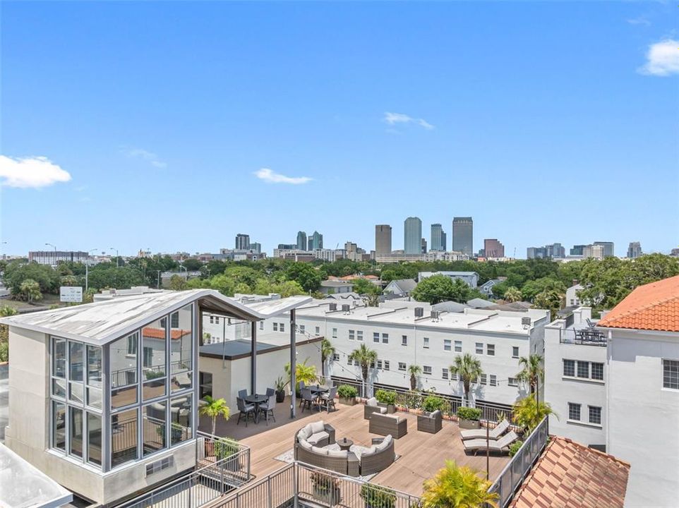 For Sale: $654,900 (1 beds, 1 baths, 1111 Square Feet)