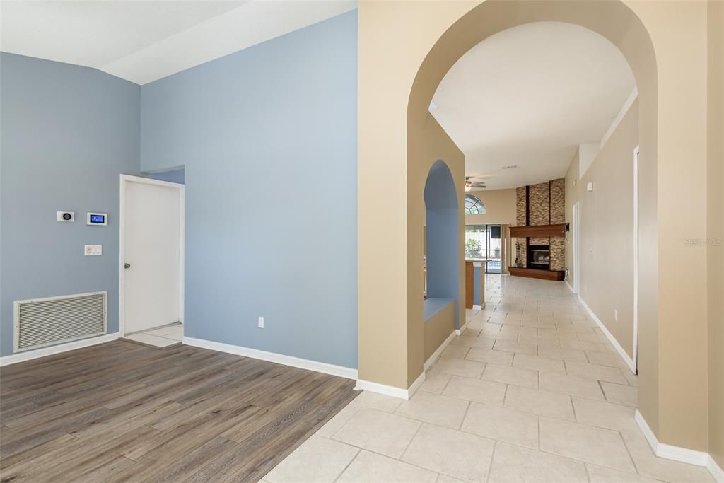 Active With Contract: $534,900 (4 beds, 2 baths, 2409 Square Feet)