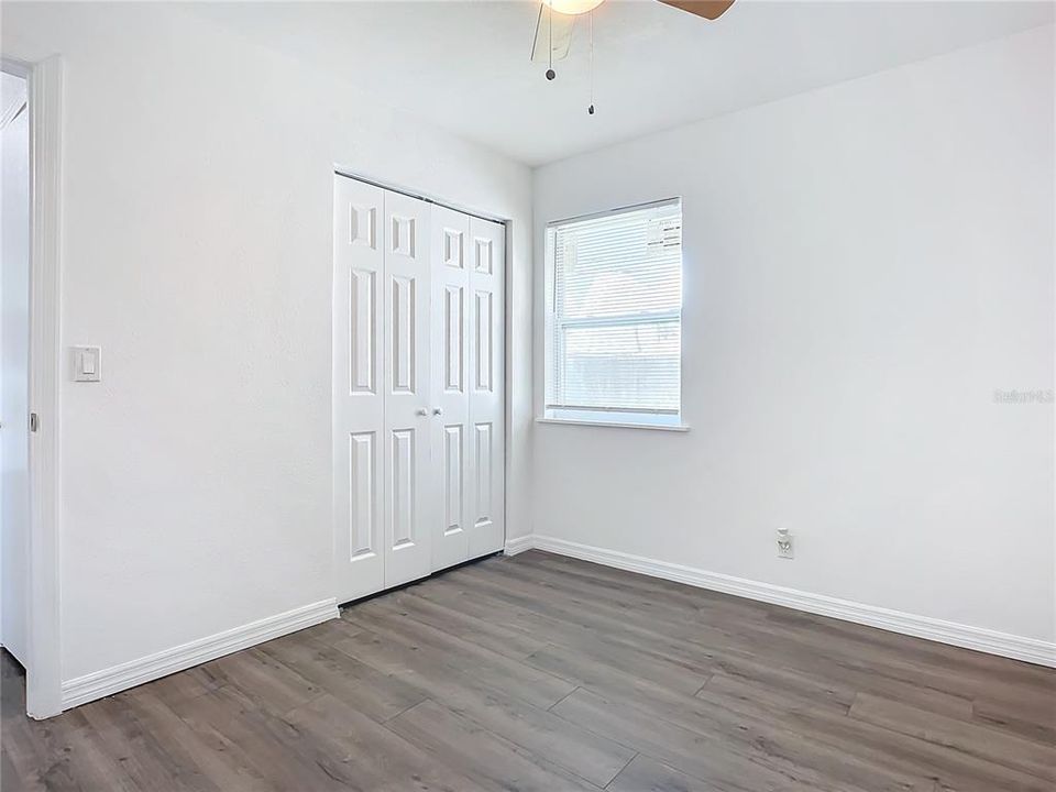 For Sale: $385,000 (2 beds, 1 baths, 1096 Square Feet)