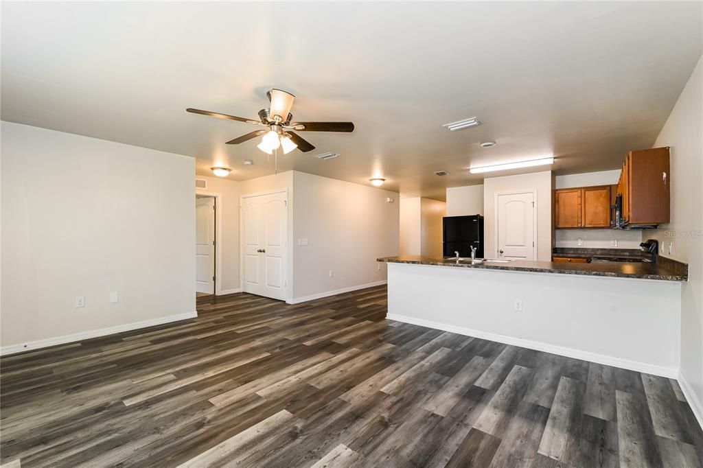 For Rent: $2,245 (4 beds, 2 baths, 1401 Square Feet)