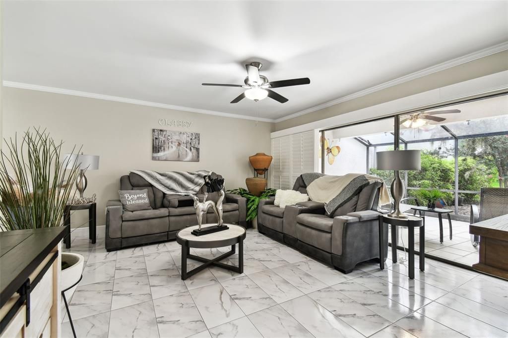 For Sale: $439,000 (2 beds, 2 baths, 1308 Square Feet)