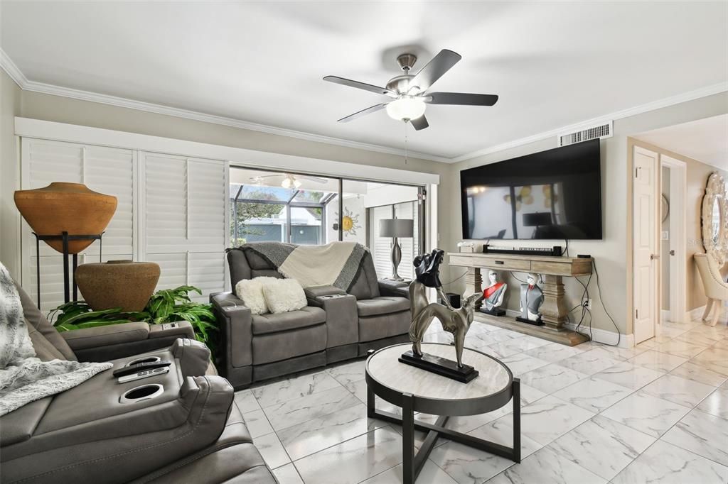 For Sale: $439,000 (2 beds, 2 baths, 1308 Square Feet)