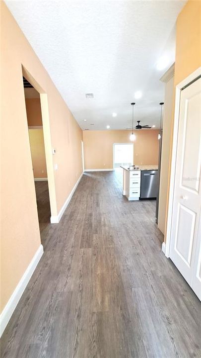 For Rent: $1,850 (3 beds, 2 baths, 1293 Square Feet)