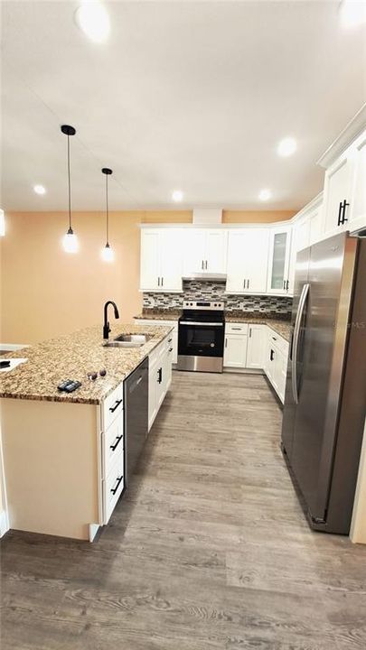 For Rent: $1,850 (3 beds, 2 baths, 1293 Square Feet)