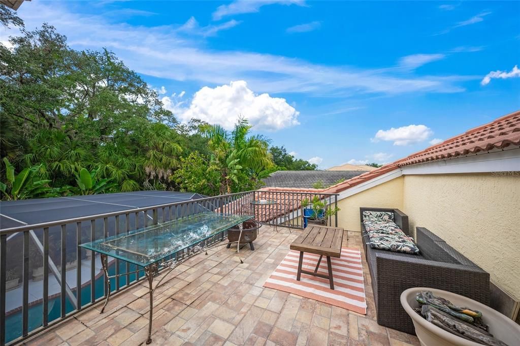 Active With Contract: $1,145,000 (4 beds, 4 baths, 4681 Square Feet)