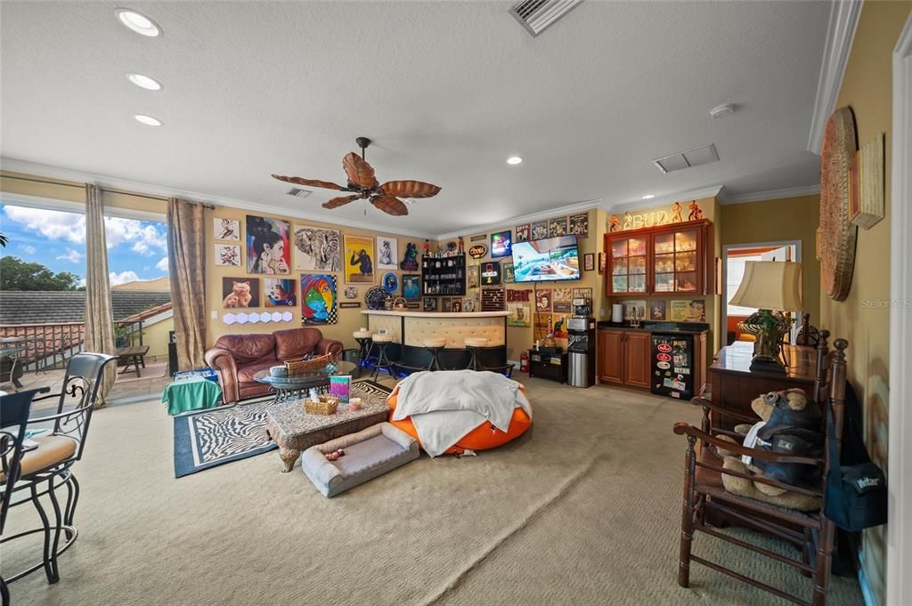 Upstairs Bonus Room w/ private 2nd story balcony viewing deck