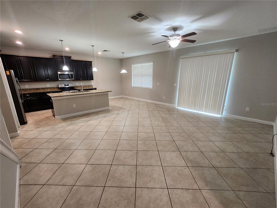 For Rent: $3,000 (4 beds, 3 baths, 2578 Square Feet)