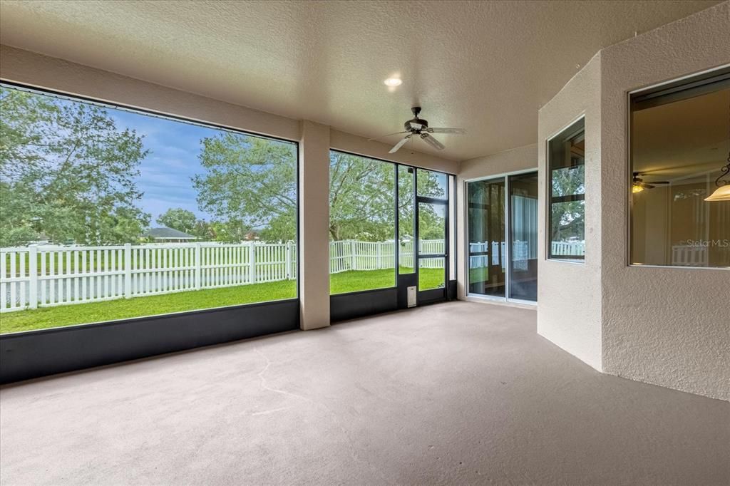 Large Lanai, Fully Screened-In