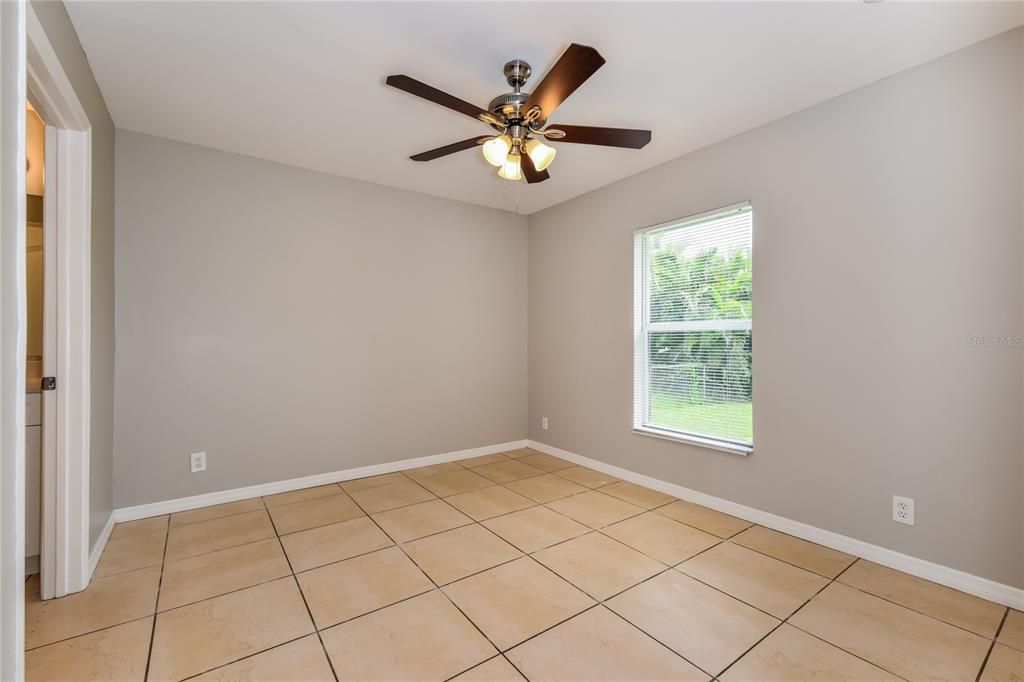 For Rent: $2,185 (3 beds, 2 baths, 1788 Square Feet)