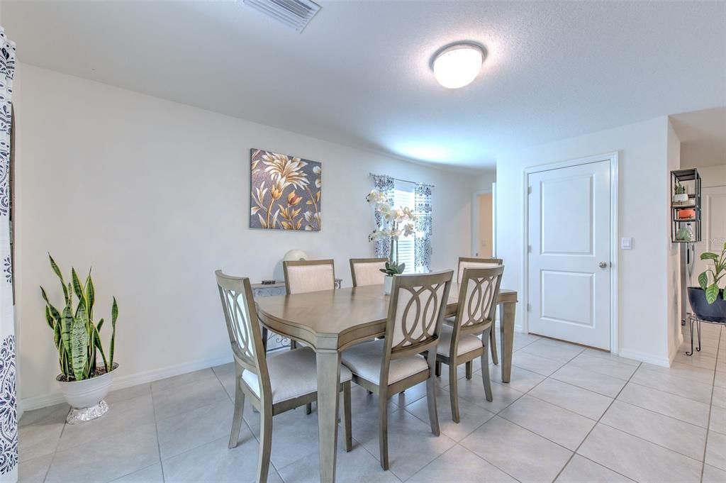 For Sale: $445,000 (4 beds, 2 baths, 2328 Square Feet)