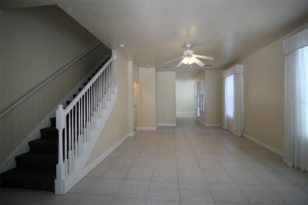 For Rent: $3,200 (3 beds, 3 baths, 2300 Square Feet)