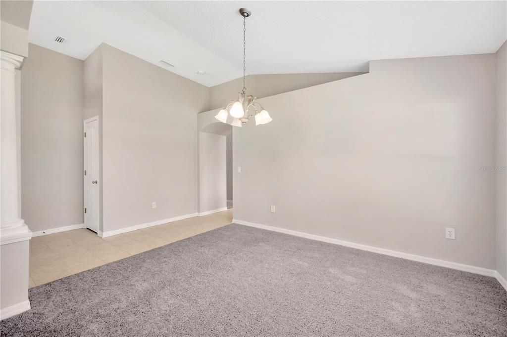 Active With Contract: $2,400 (3 beds, 2 baths, 1928 Square Feet)