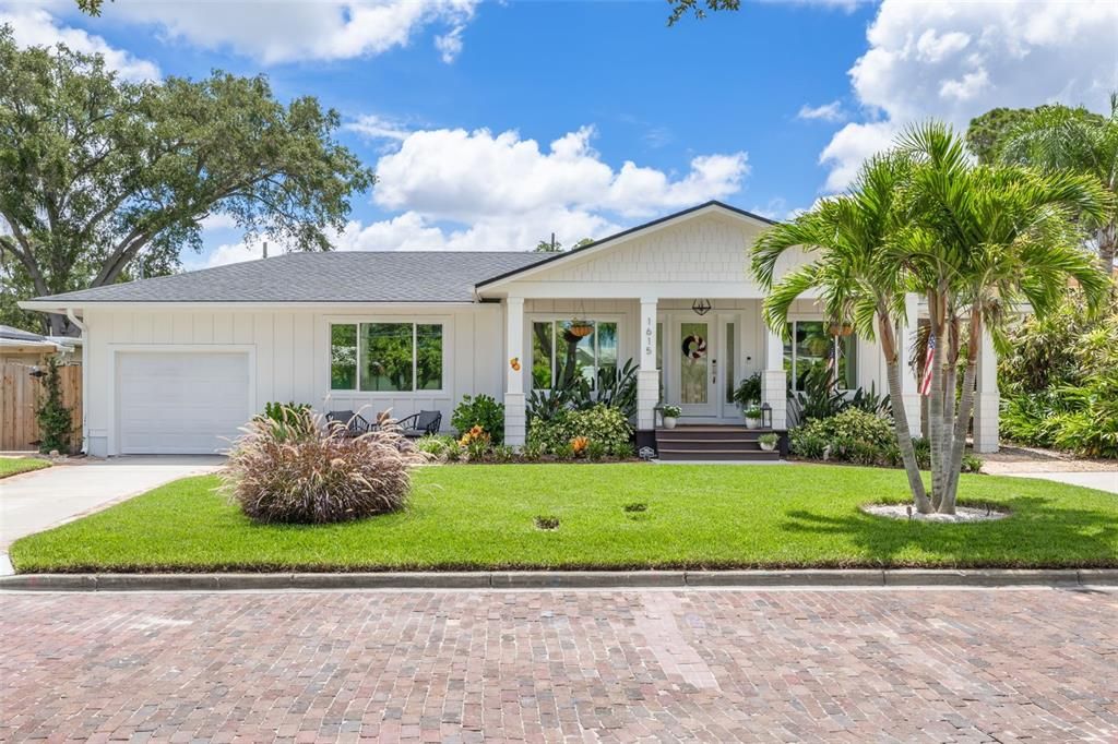 For Sale: $1,300,000 (3 beds, 2 baths, 1803 Square Feet)