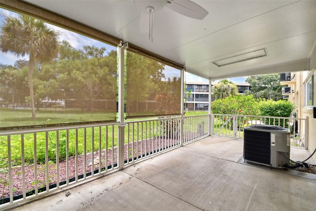 LANAI W/COURTYARD VIEW