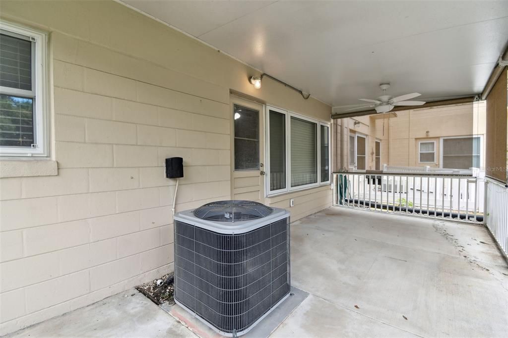 For Sale: $247,005 (2 beds, 2 baths, 1400 Square Feet)