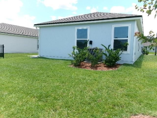 For Rent: $2,200 (4 beds, 2 baths, 1526 Square Feet)