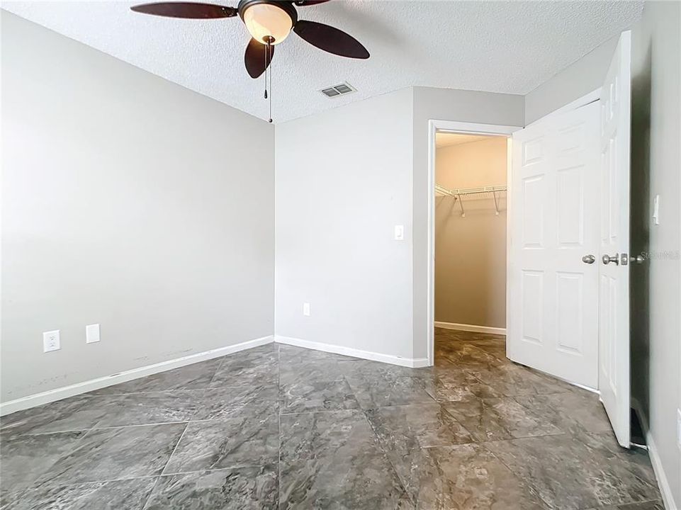 For Sale: $370,000 (3 beds, 2 baths, 1284 Square Feet)